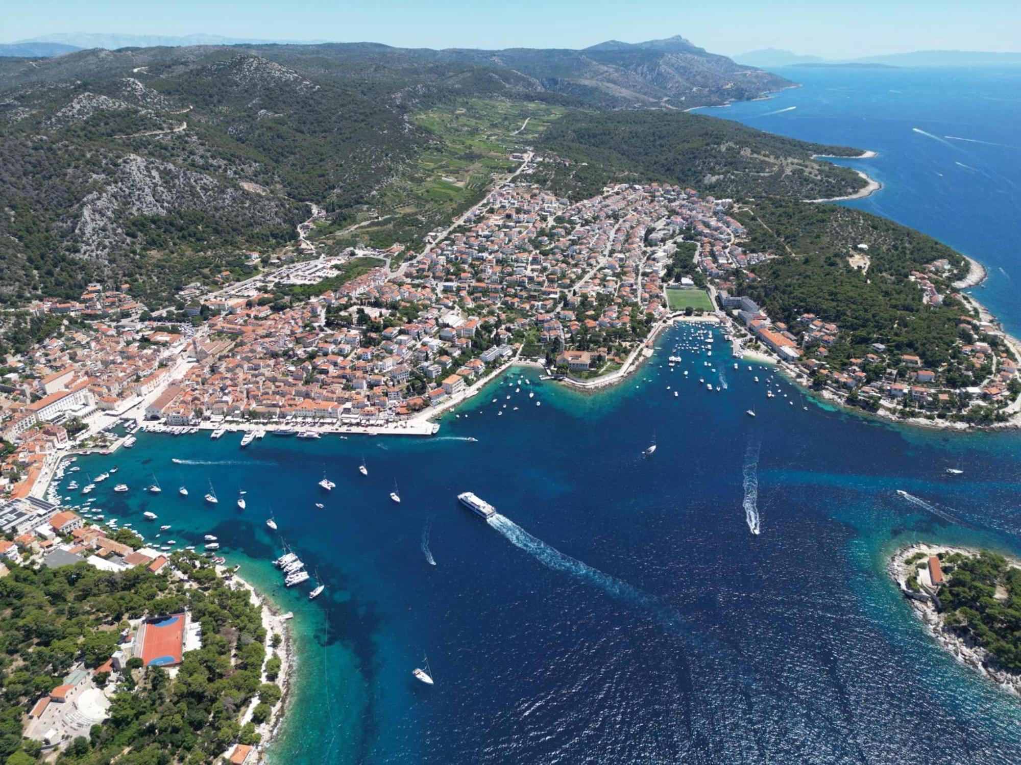 Bed & Breakfast Huljic Hvar Town Bagian luar foto